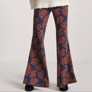 Floral Flare Leggings